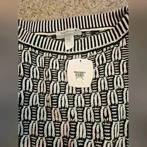 NWT World Market Women's One Size Black & Ivory Woven Knit Fringe Poncho/Cape - Picture 4 of 6